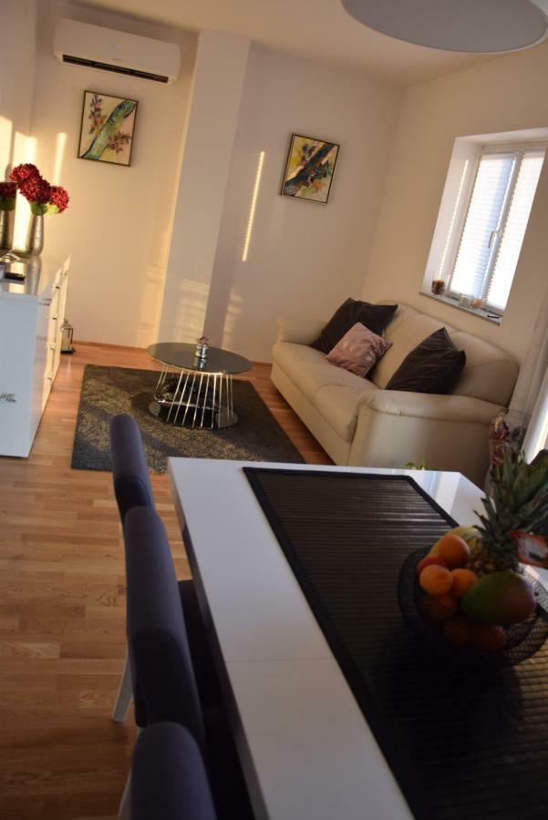 Apartamento App Lu 5 Novi Vinodolski Exterior foto